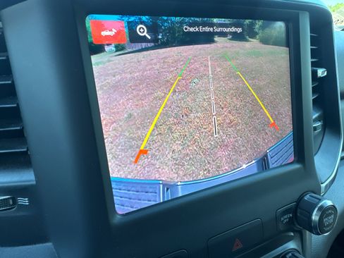 Used 2024 RAM 2500 Big Horn w/ Bed Utility Group image 28