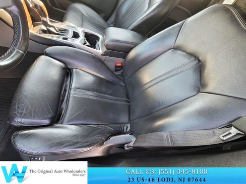 Used 2011 Cadillac SRX Luxury image 11