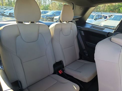 New 2026 Volvo XC90 B6 Plus w/ Protection Package Premier image 20