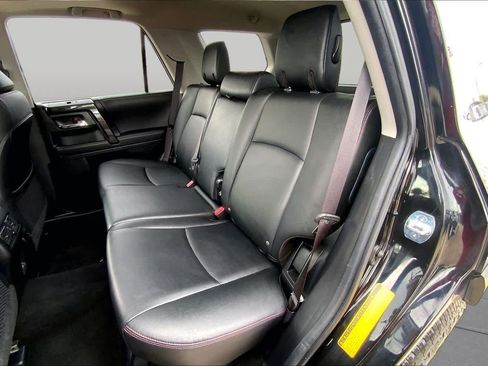 Used 2021 Toyota 4Runner Venture w/ Moonroof Package AWD/4WD image 19
