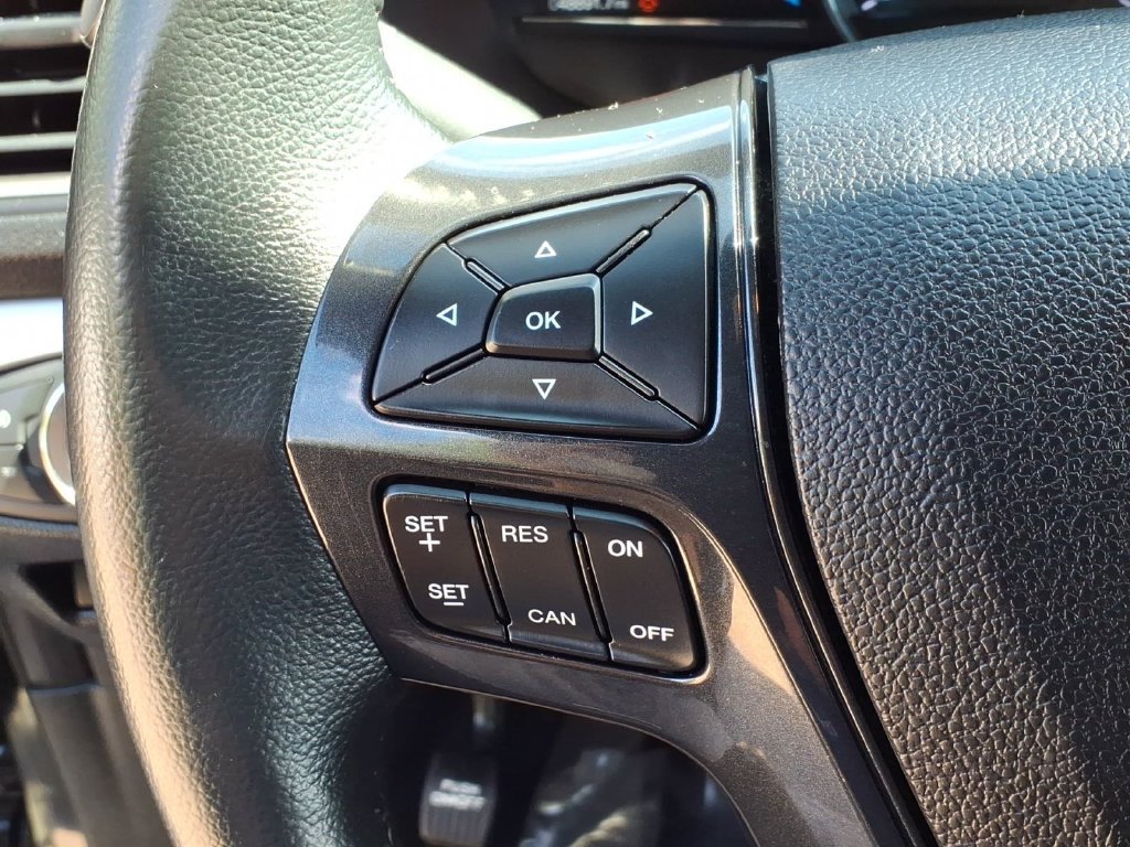Certified 2019 Ford Explorer XLT w/ Equipment Group 202A AWD/4WD image 27