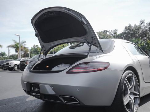 Used 2012 Mercedes-Benz SLS AMG Coupe image 19