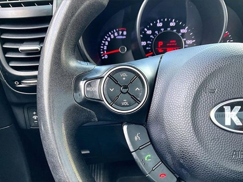 Used 2015 Kia Soul image 20