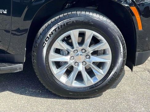 Certified 2025 Chevrolet Suburban Premier w/ Sun And Tow Package image 10