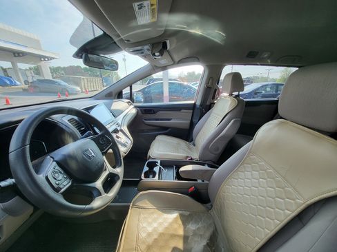 Used 2022 Honda Odyssey EX image 10