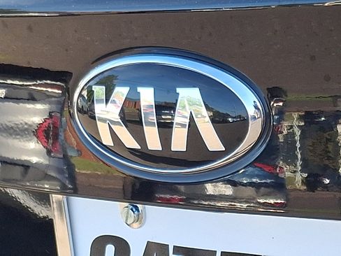 Certified 2018 Kia Forte LX w/ LX Rear Camera Package image 29