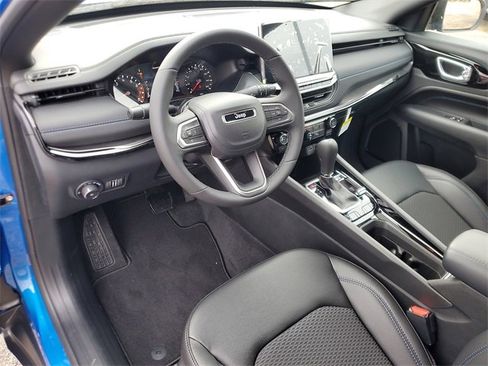 New 2026 Jeep Compass Latitude image 15