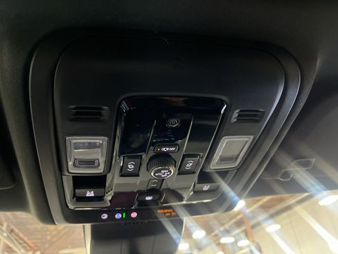New 2026 Chevrolet Suburban RST w/ Advanced Technology Package AWD/4WD image 36