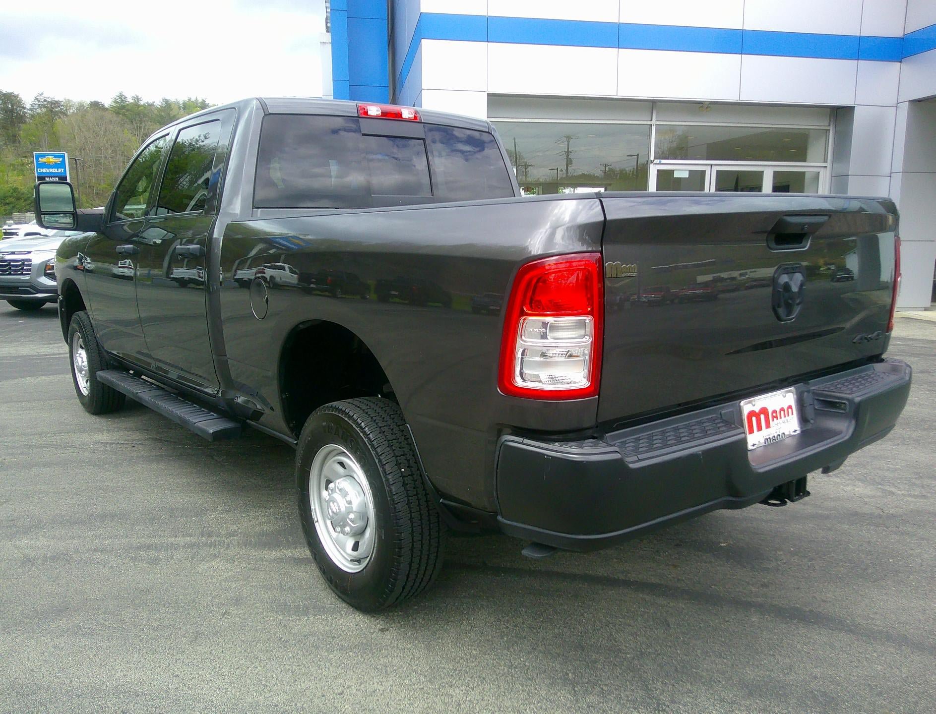 Used 2023 RAM 2500 Tradesman AWD/4WD image 3