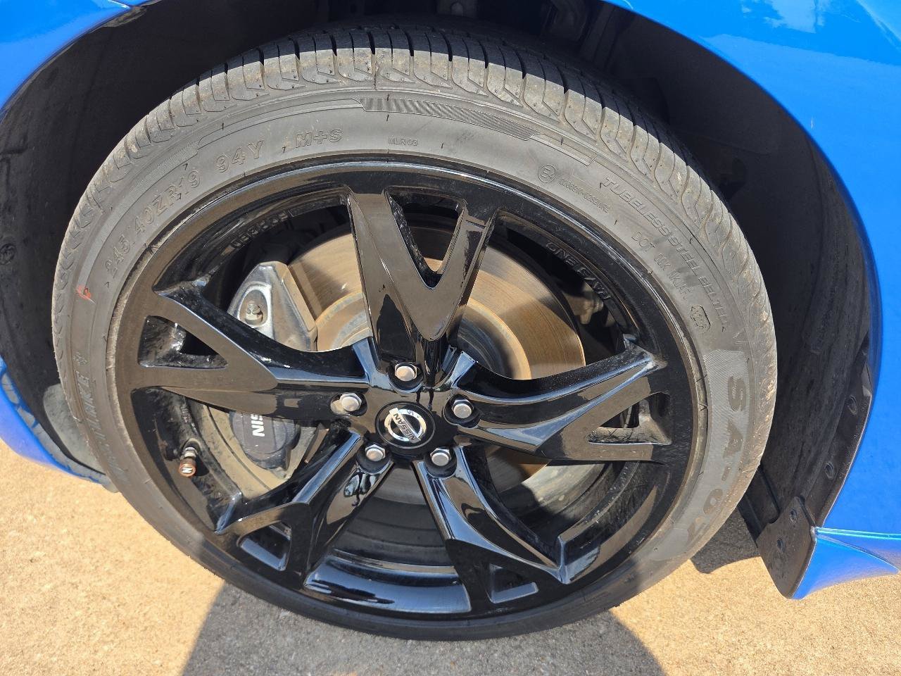 Used 2010 Nissan 370Z Touring w/ Sport Pkg RWD image 18