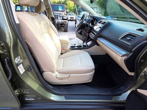 Used 2016 Subaru Outback 2.5i Premium AWD/4WD image 44