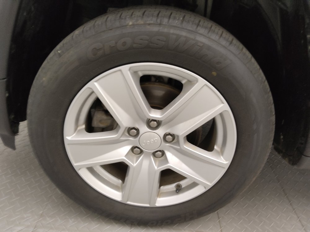 Used 2022 Jeep Compass Latitude AWD/4WD image 31