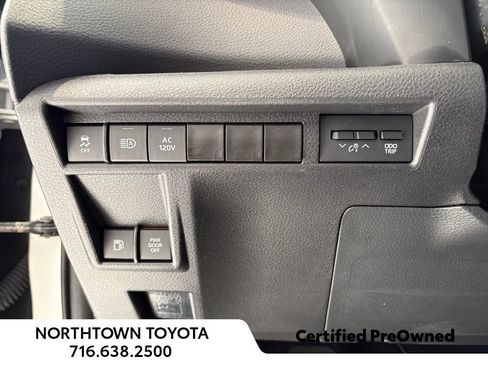 Used 2023 Toyota Sienna XSE w/ XSE Plus Package image 16