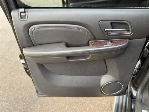 Used 2009 GMC Yukon XL Denali image 22