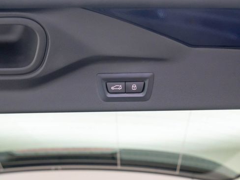 Used 2026 BMW X7 xDrive40i w/ Premium Package AWD/4WD image 31