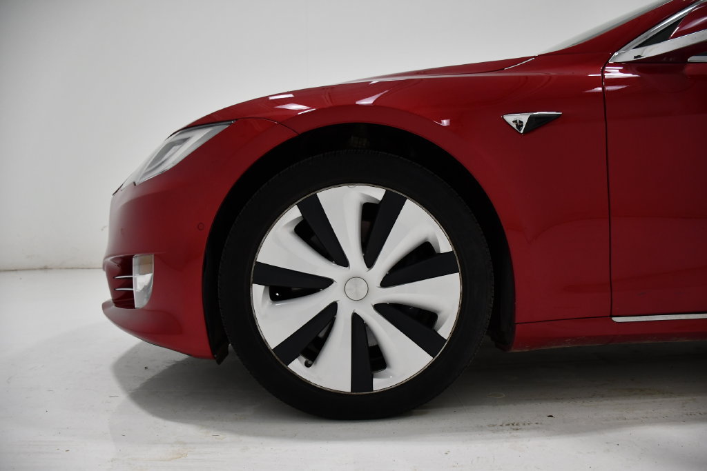 Used 2020 Tesla Model S Long Range Plus AWD/4WD image 6