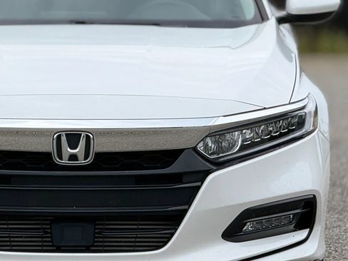 Used 2020 Honda Accord EX image 12