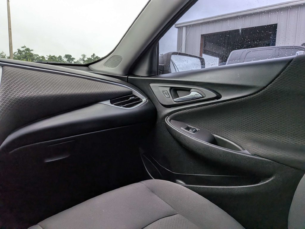 Used 2022 Chevrolet Malibu LS FWD image 14