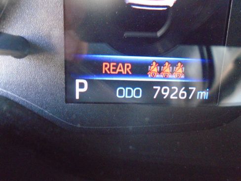 Used 2010 Toyota Prius Three image 16