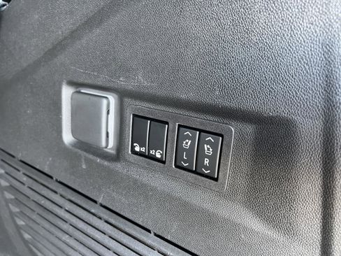 Certified 2023 Chevrolet Tahoe Premier w/ Premium Package image 15