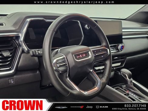 Used 2024 GMC Canyon Elevation image 30