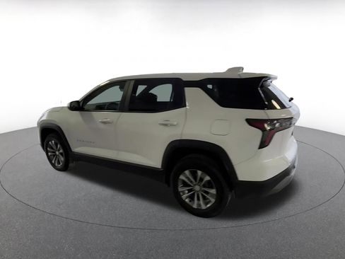 Used 2025 Chevrolet Equinox LT image 13