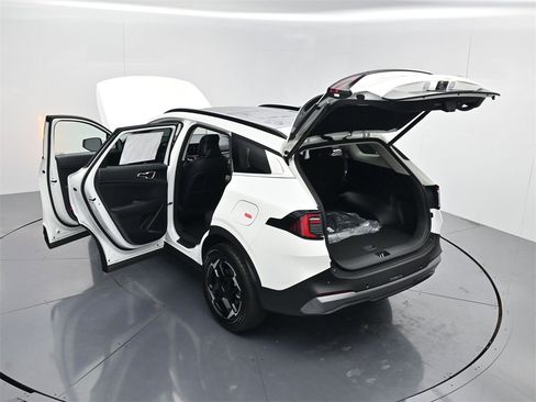 New 2026 Kia Sportage EX w/ EX Panoramic Sunroof Package image 51