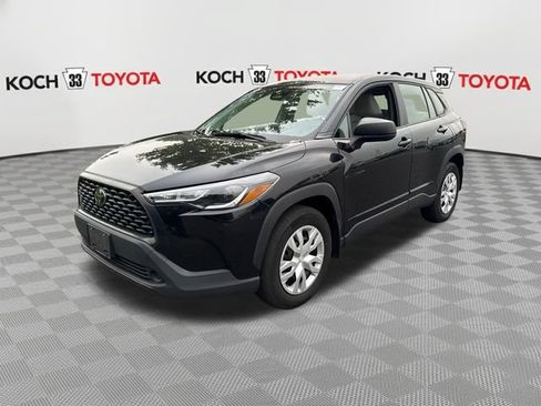Used 2023 Toyota Corolla Cross L AWD/4WD image 3