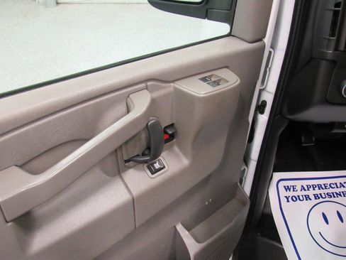 Used 2020 Chevrolet Express 2500 w/ Driver Convenience Package image 37