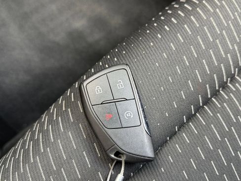 Used 2025 Chevrolet Equinox LT FWD image 20