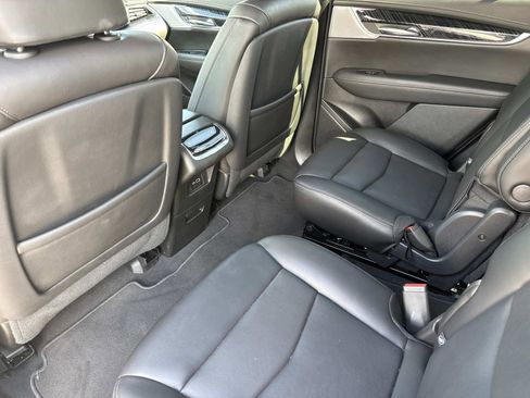 Certified 2025 Cadillac XT6 Premium Luxury image 13