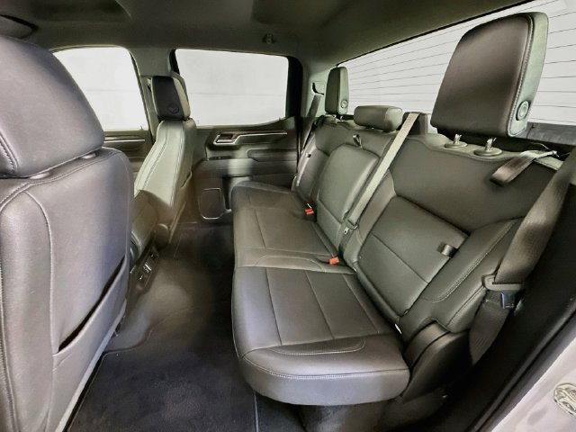 Used 2026 GMC Sierra 1500 SLT RWD image 22