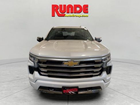 Used 2025 Chevrolet Silverado 1500 High Country w/ High Country Premium Package image 6