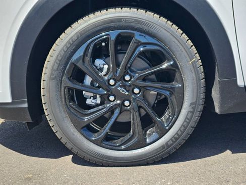New 2027 Chevrolet Bolt RS FWD image 11