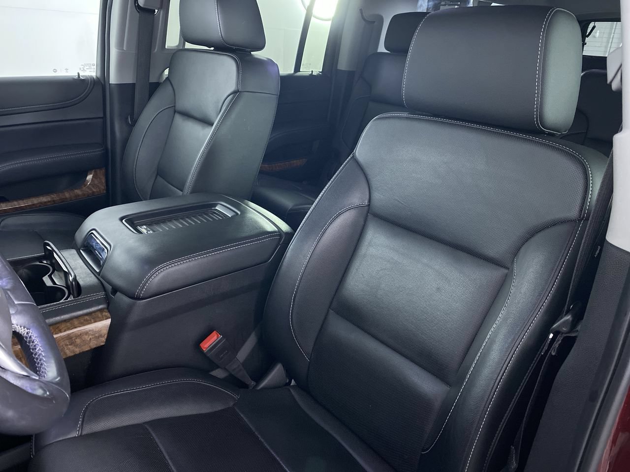 Certified 2019 Chevrolet Suburban Premier AWD/4WD image 12