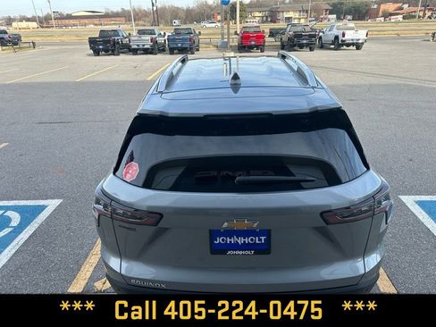 Used 2025 Chevrolet Equinox LT w/ Convenience Package II image 7