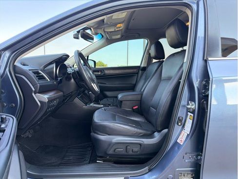 Used 2017 Subaru Outback 3.6R Limited AWD/4WD image 13
