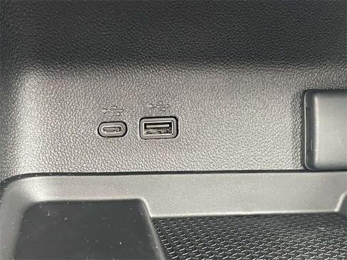 New 2026 Chevrolet Traverse RS image 16