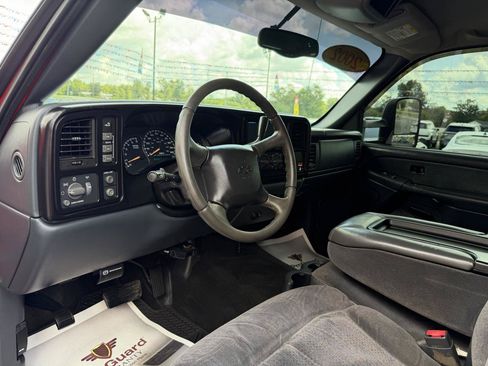Used 2002 Chevrolet Silverado 2500 LS w/ Electrical Convenience Pkg AWD/4WD image 13