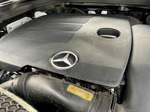 Certified 2021 Mercedes-Benz GLC 300 4MATIC image 33