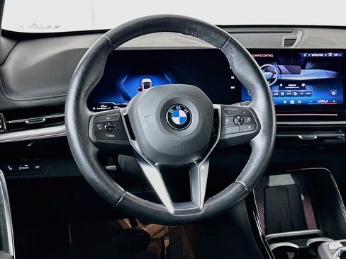 Used 2025 BMW X1 xDrive28i AWD/4WD image 18
