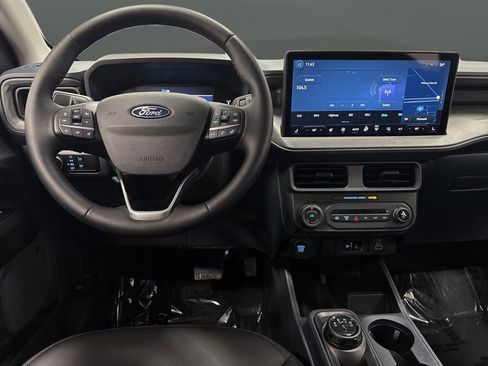 Used 2025 Ford Maverick Lariat w/ Black Appearance Package image 19