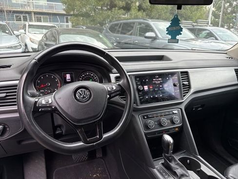 Used 2019 Volkswagen Atlas SE w/ Towing Package image 8