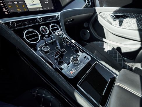 Used 2023 Bentley Continental GT Speed image 50