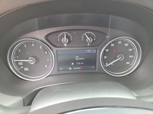 Used 2024 Buick Enclave Essence w/ Experience Buick Package FWD image 21