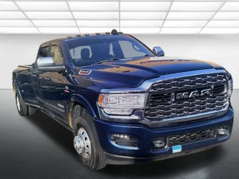 Used 2021 RAM 3500 Limited w/ Towing Technology Group image 1