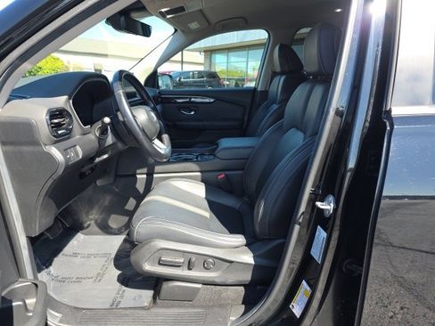 Used 2024 Honda Pilot EX-L image 13