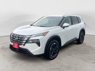 Used 2025 Nissan Rogue SV AWD/4WD video 1