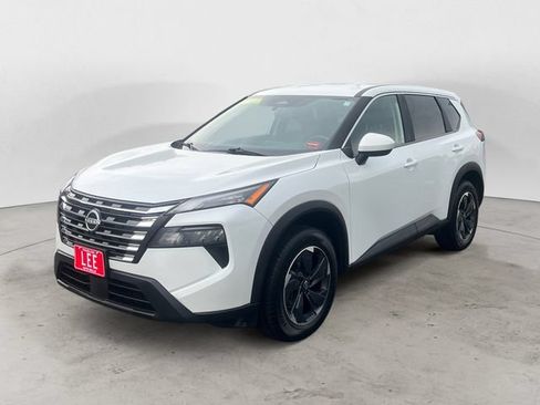 Used 2025 Nissan Rogue SV AWD/4WD image 1