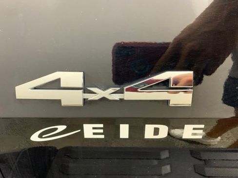 Used 2022 Toyota Tundra SR5 AWD/4WD image 38